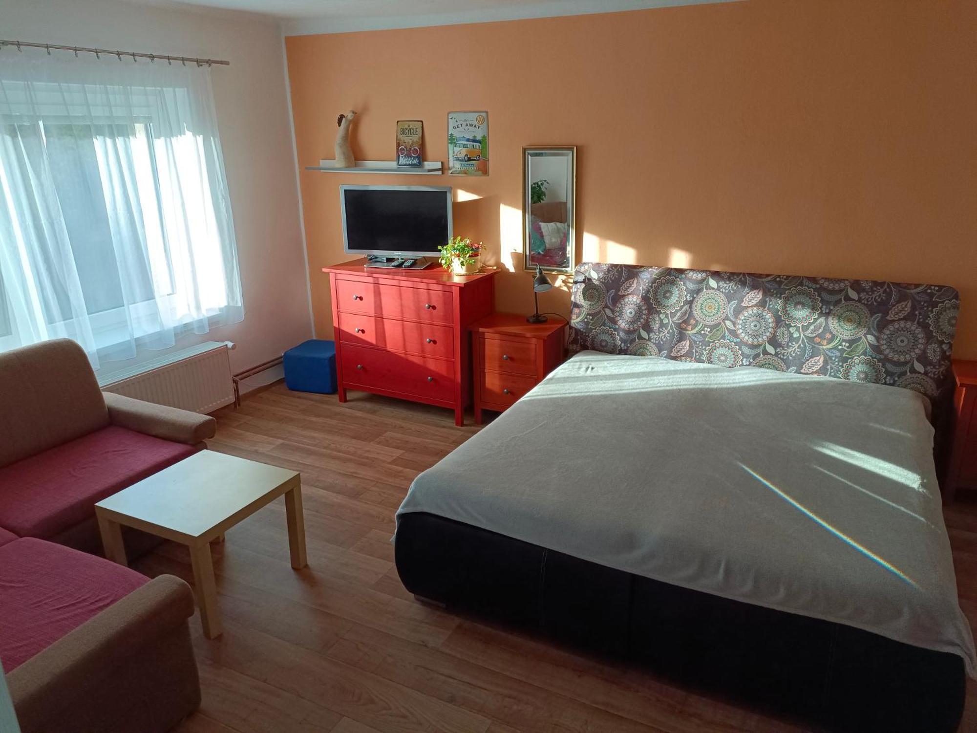 Apartman Za Lesem Cerveny Kostelec Luaran gambar